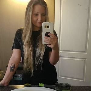 Meet your Posher, Danielle